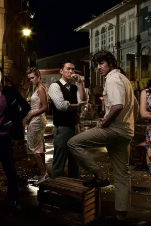 CUỘC CHIẾN GIỮA ĐẤT LIỀN VÀ ĐẠI DƯƠNG